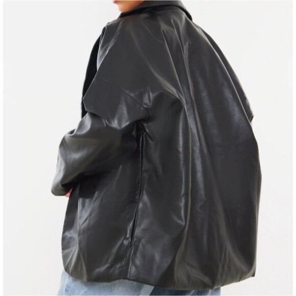 PrettyLittleThing women's size 12 black faux Leather oversize Dad Blazer NWT - Picture 8 of 10